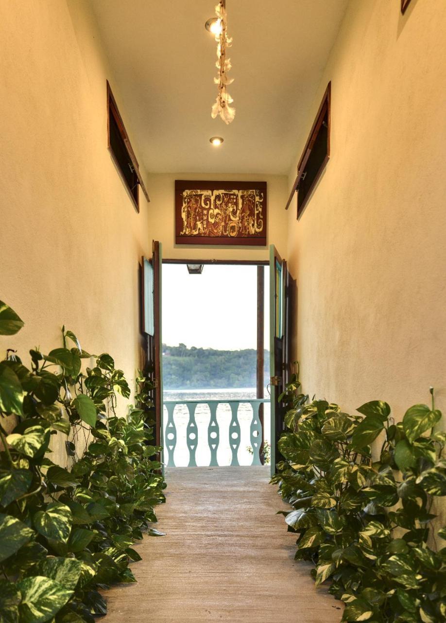 Hostal Don Cenobio Flores Exteriör bild