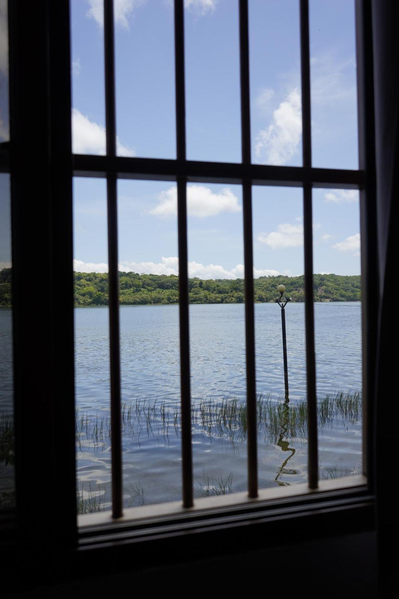 Hostal Don Cenobio Flores Exteriör bild